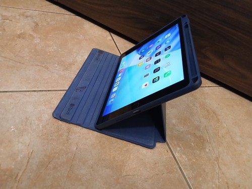 Apple ipad gen - 64gb, wifi